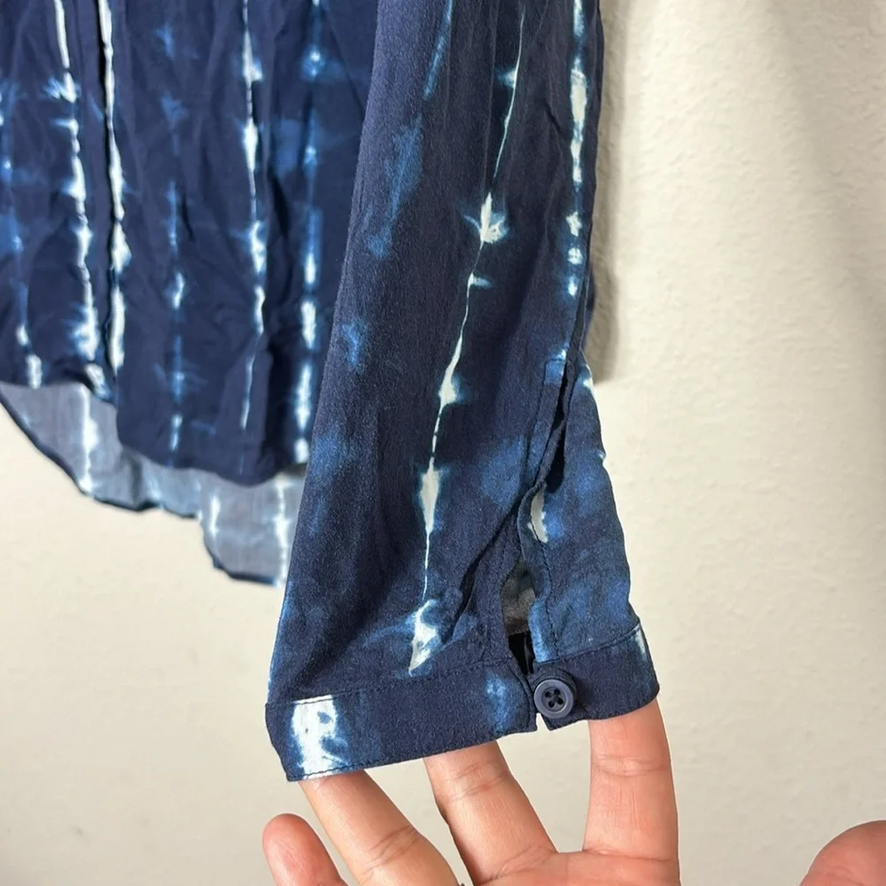 Cloth & Stone x Anthropologie Robyn Tie-Dye Button down Shirt Blue White sz M - Picture 5 of 13